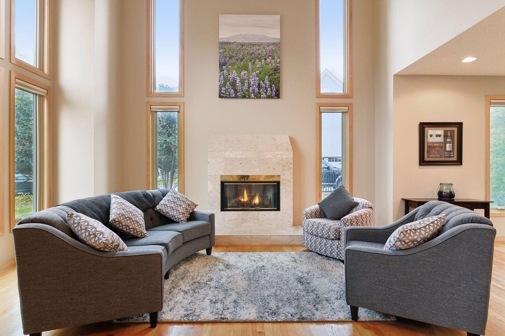 6574 Cherokee Trail W, Eden Prairie