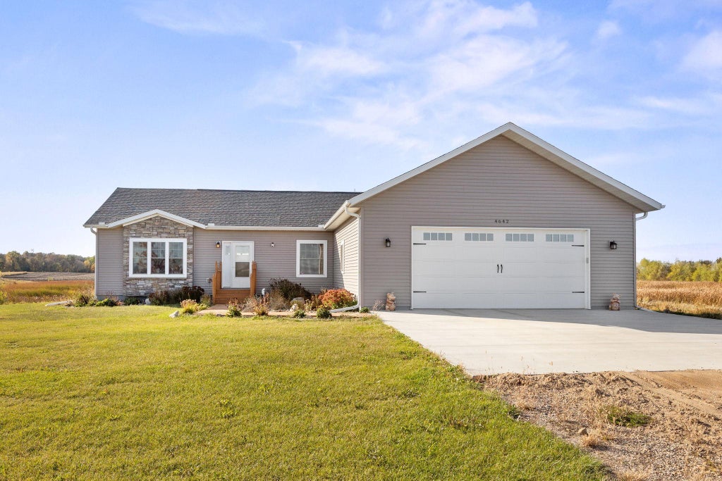 4642 Gulden Avenue Nw, Maple Lake