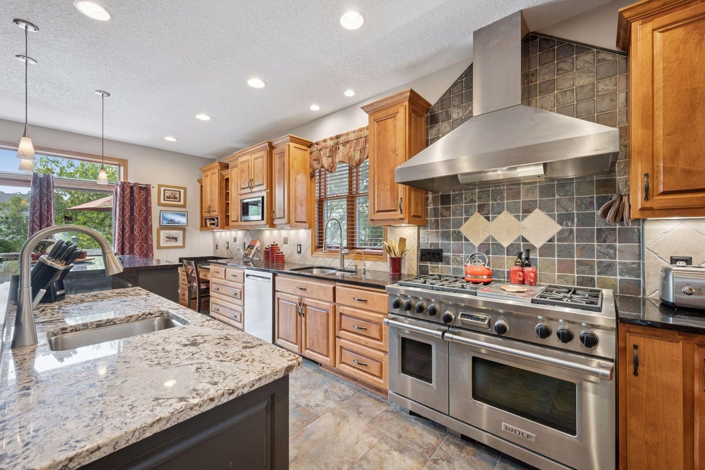 16917 73rd Place N, Maple Grove