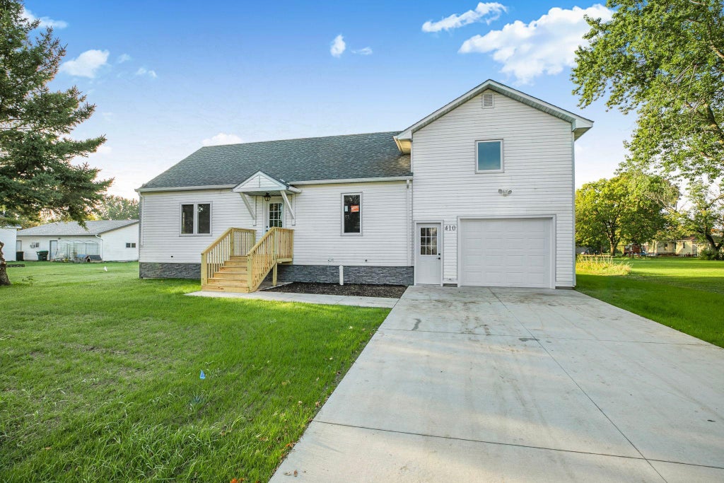 410 2nd Street Nw, Melrose