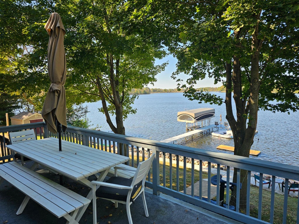 33190 Marmon Street Ne, Cambridge Twp