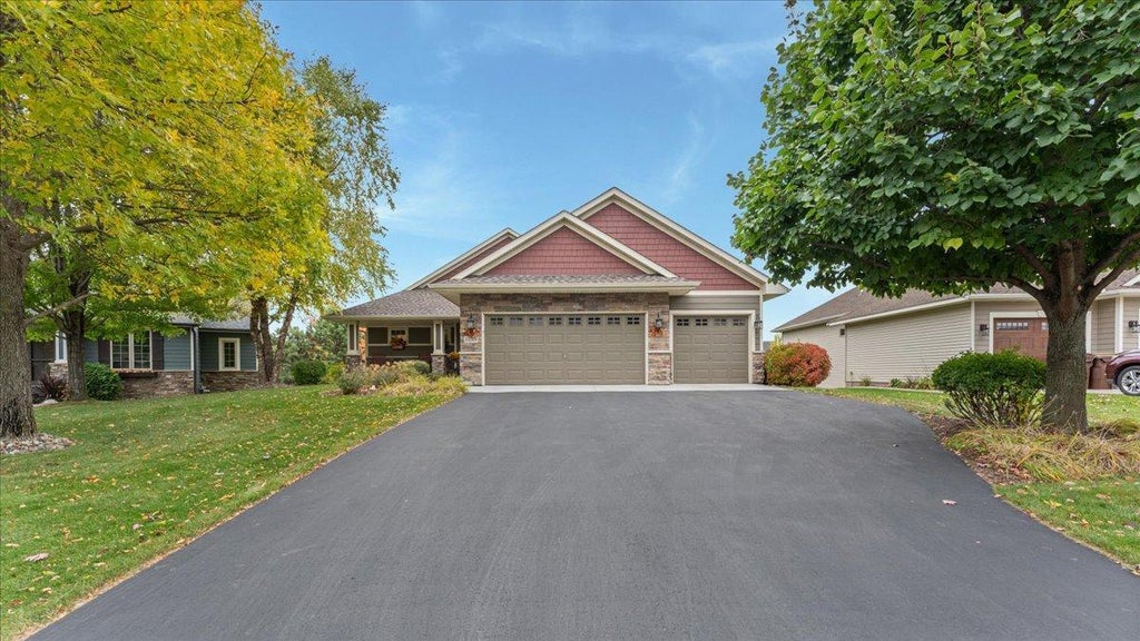 13568 Big Sandy Lake Drive, Rogers