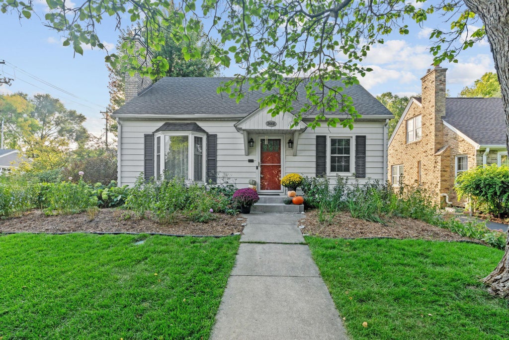 3660 Glenhurst Avenue, Saint Louis Park