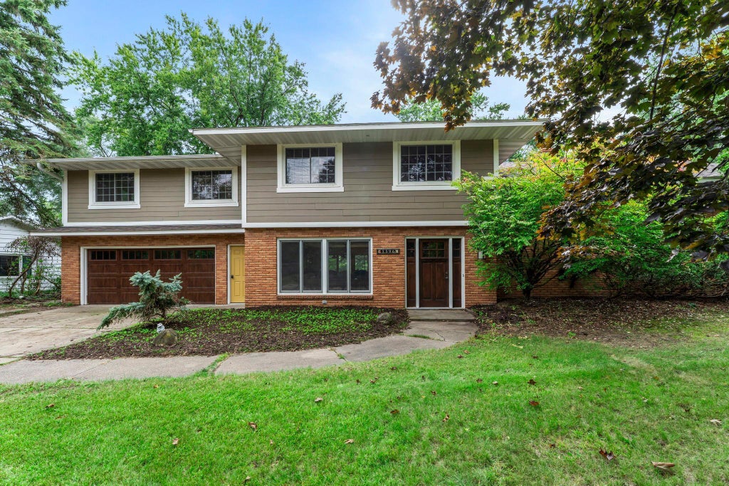 3396 Glen Oaks Avenue, White Bear Lake