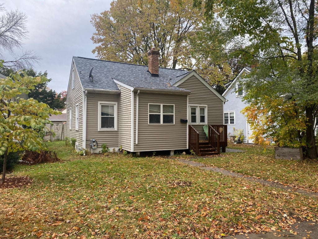 3243 Washburn Avenue N, Minneapolis