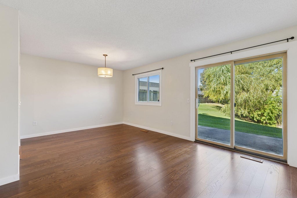 1342 67th Lane N, Brooklyn Center