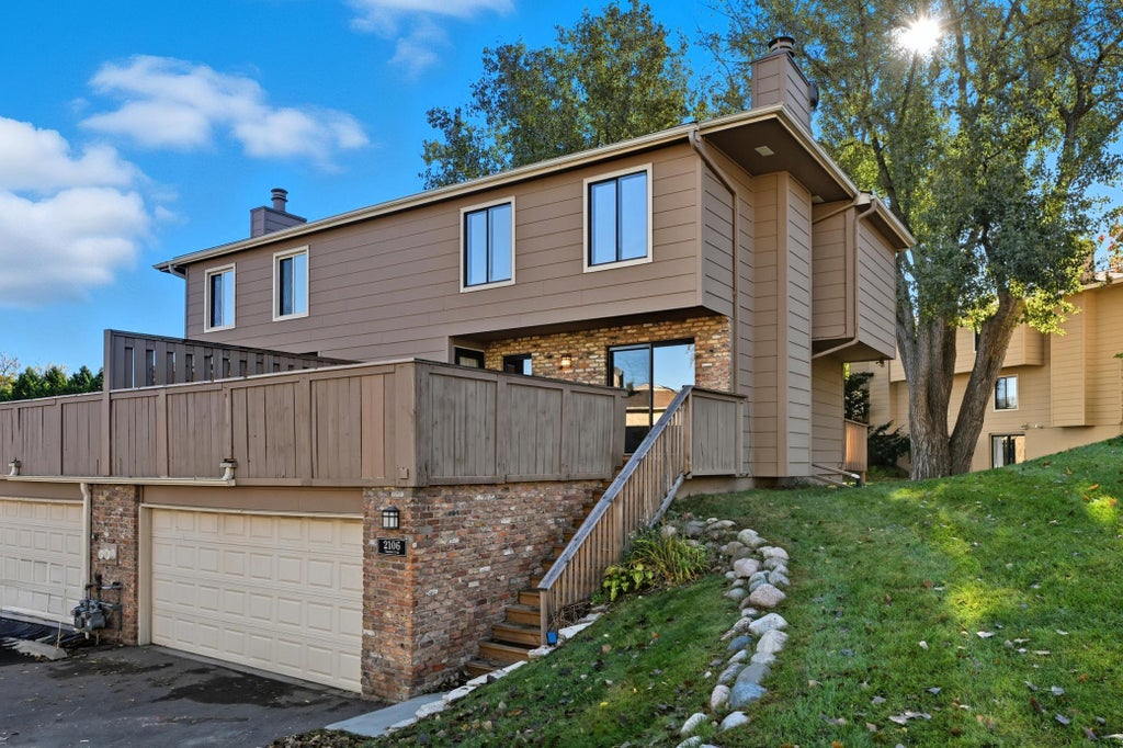 2106 Tamarin Trail, Golden Valley