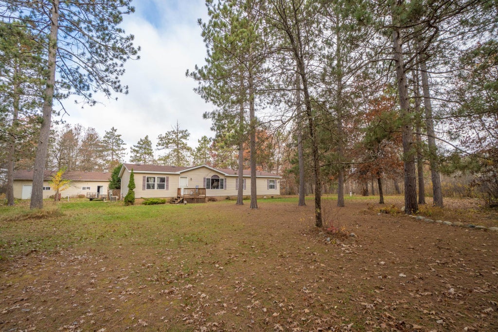 15229 County Road 13, Red Eye Twp