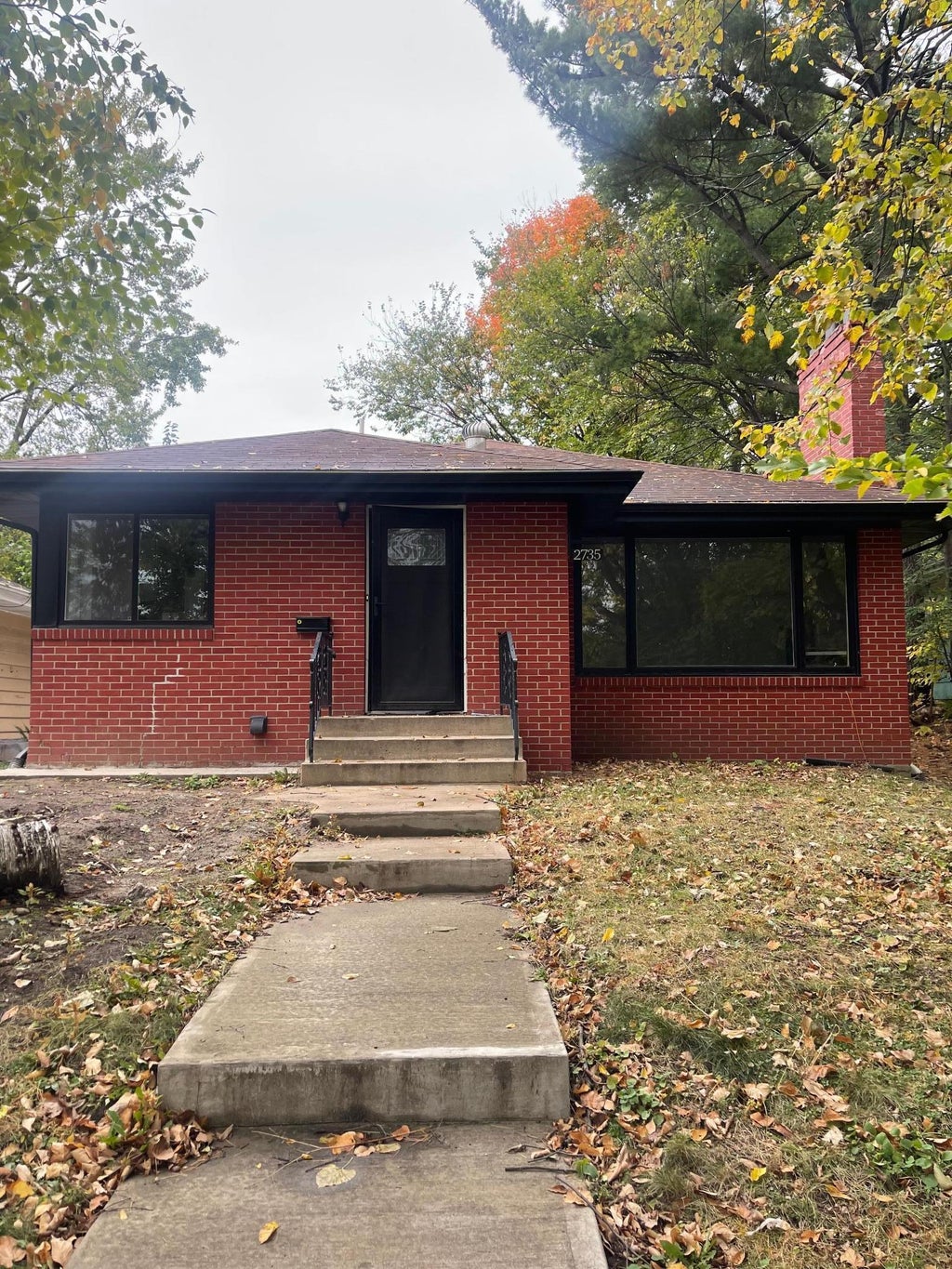 2735 Upton Avenue N, Minneapolis