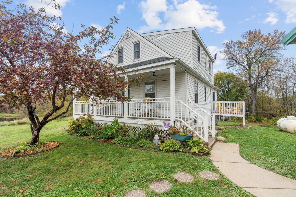 8486 Acacia Avenue Ne, Monticello