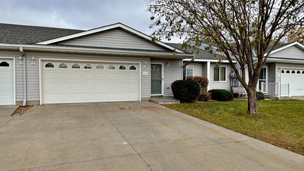 619 Fir Avenue Ne, Montgomery