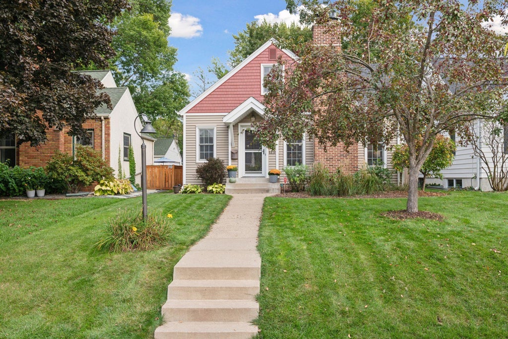 5629 Emerson Avenue S, Minneapolis