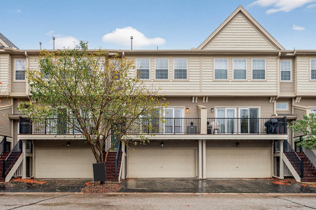 11221 Aberdeen Street Ne I, Blaine