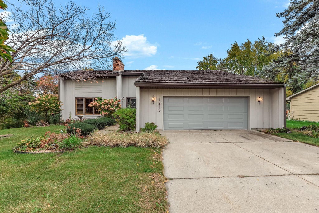 1815 Louis Lane, Hastings