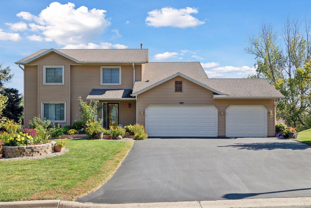 4156 Hilltop Lane, Eagan