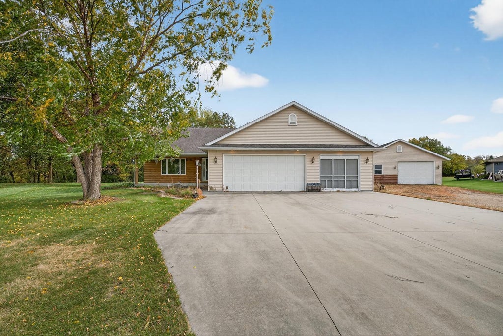 35439 Eagle Ridge Court, Lake City