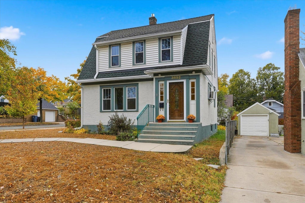 3852 22nd Avenue S, Minneapolis