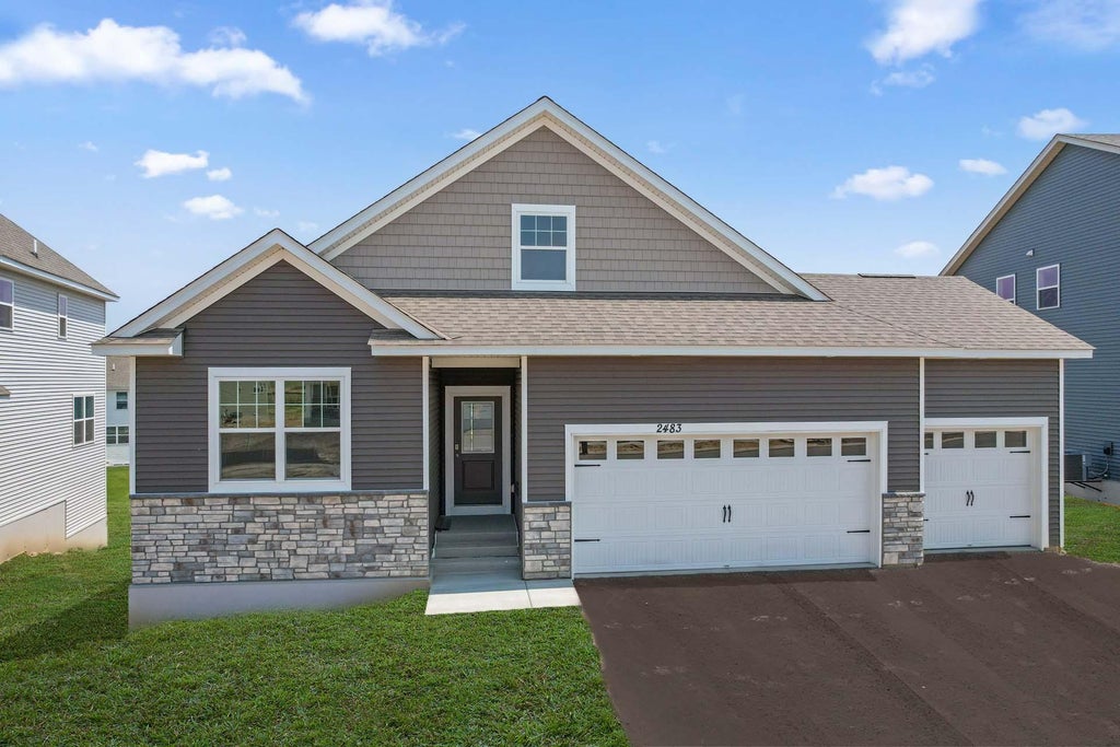 17413 Dulles Lane, Lakeville