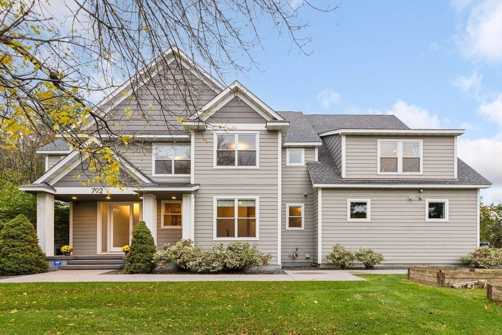 792 Hilltop Road, Mendota Heights