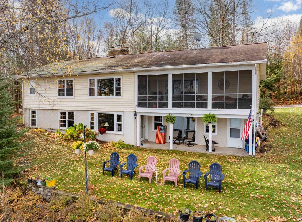 18412 Sherrys Arm Road, Grand Rapids