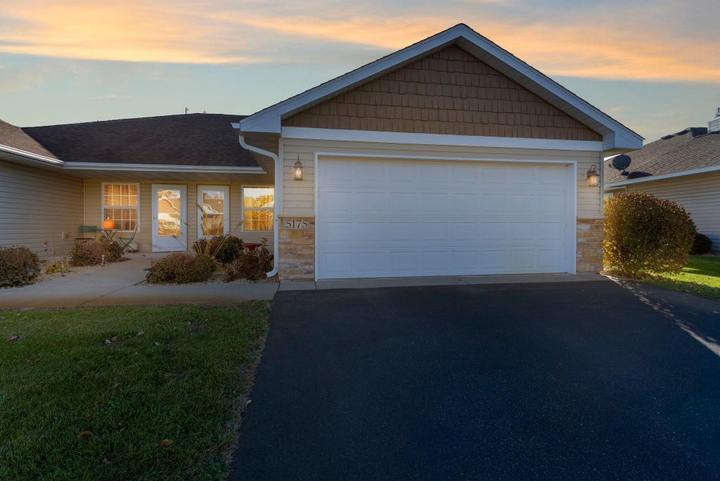 5175 383rd Street, North Branch