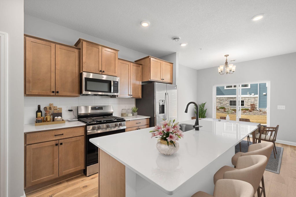 10314 Birchwood Circle, Victoria