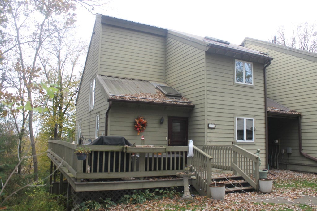 111 Oak Turnagain Court, Glenwood Twp