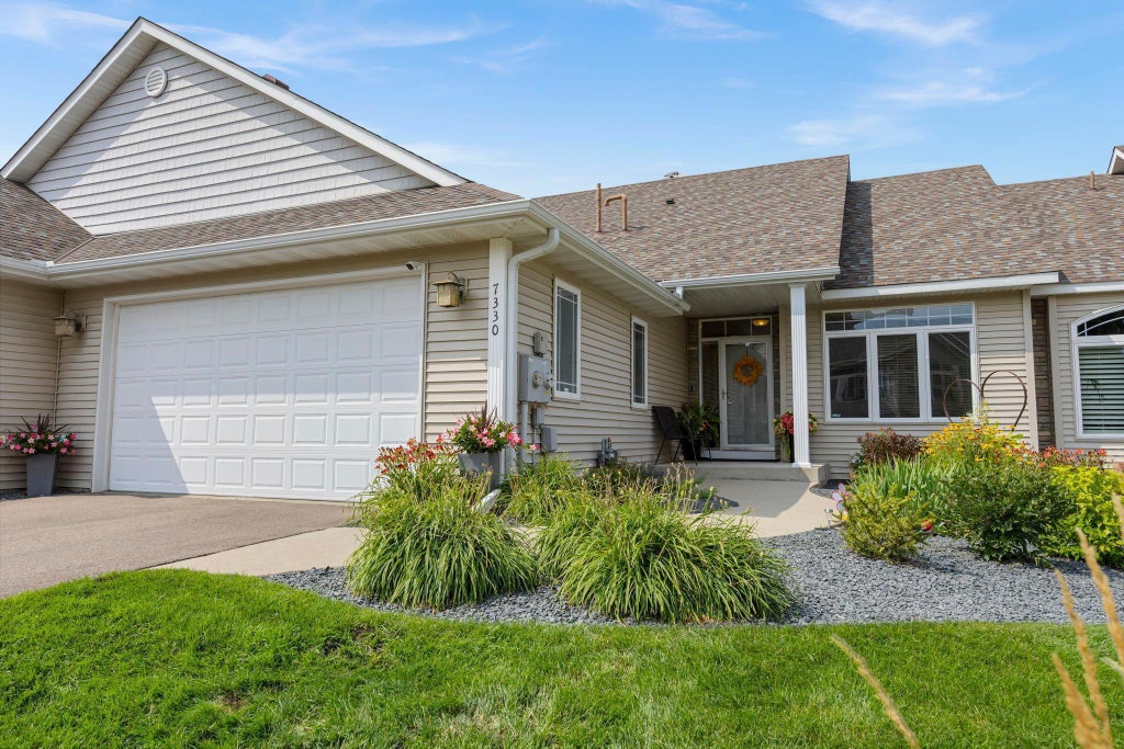 7330 Kestrel Trail, Savage