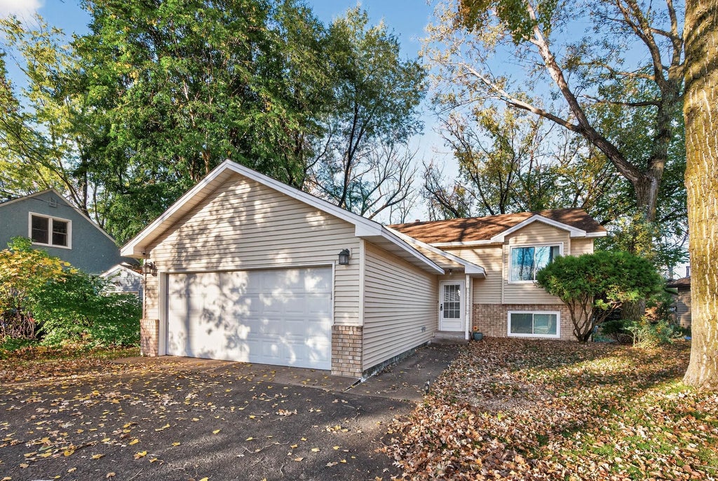 338 8th Street Sw, Forest Lake