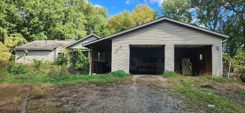 61256 440th Street, Fairfax