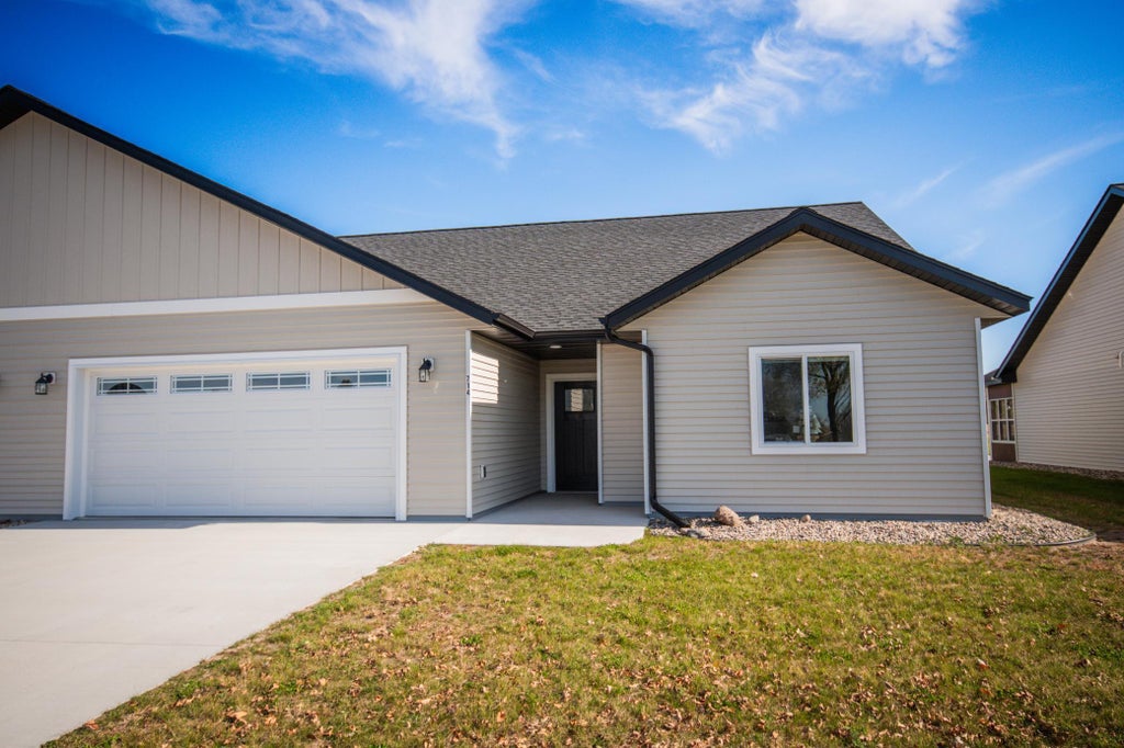 714 Main Street N, Sauk Centre