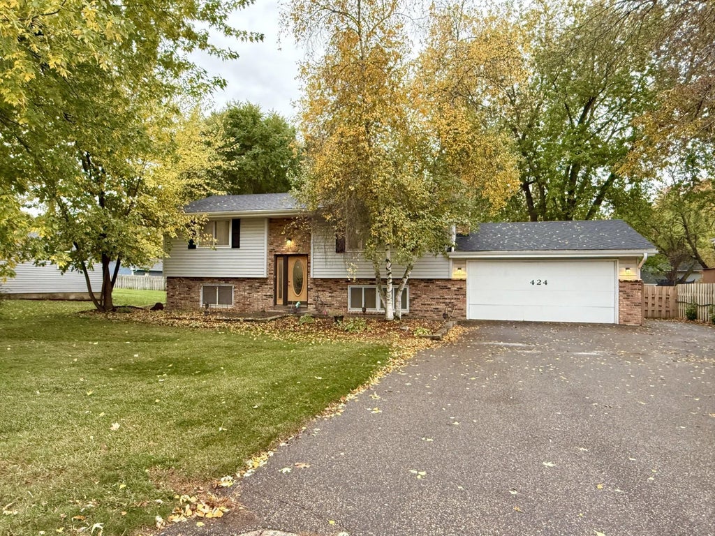 424 106th Avenue Nw, Coon Rapids