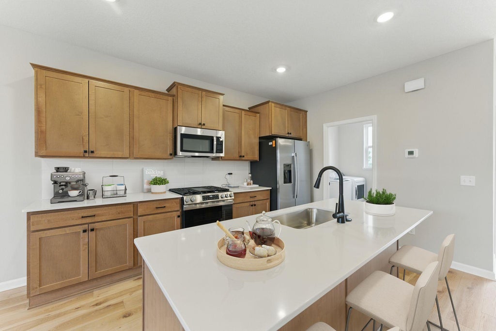 23168 Willow Drive, Rogers