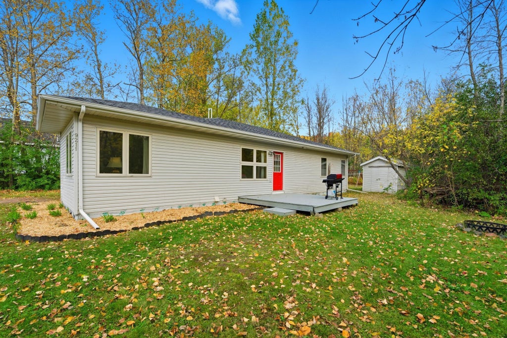 9211 Keene Avenue, Duluth