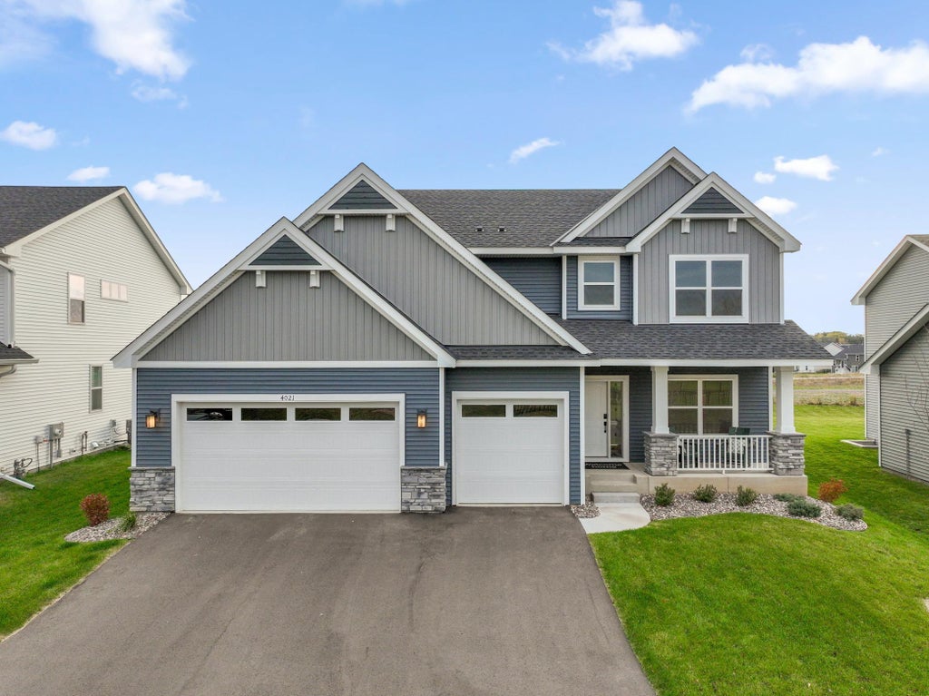 4021 Heath Lane N, Oakdale