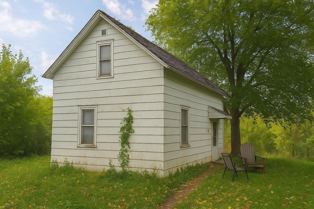 129 N Grove Street, Redwood Falls