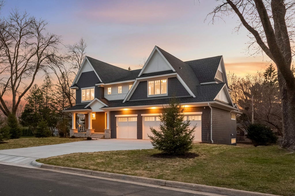 5316 Highwood Drive W, Edina