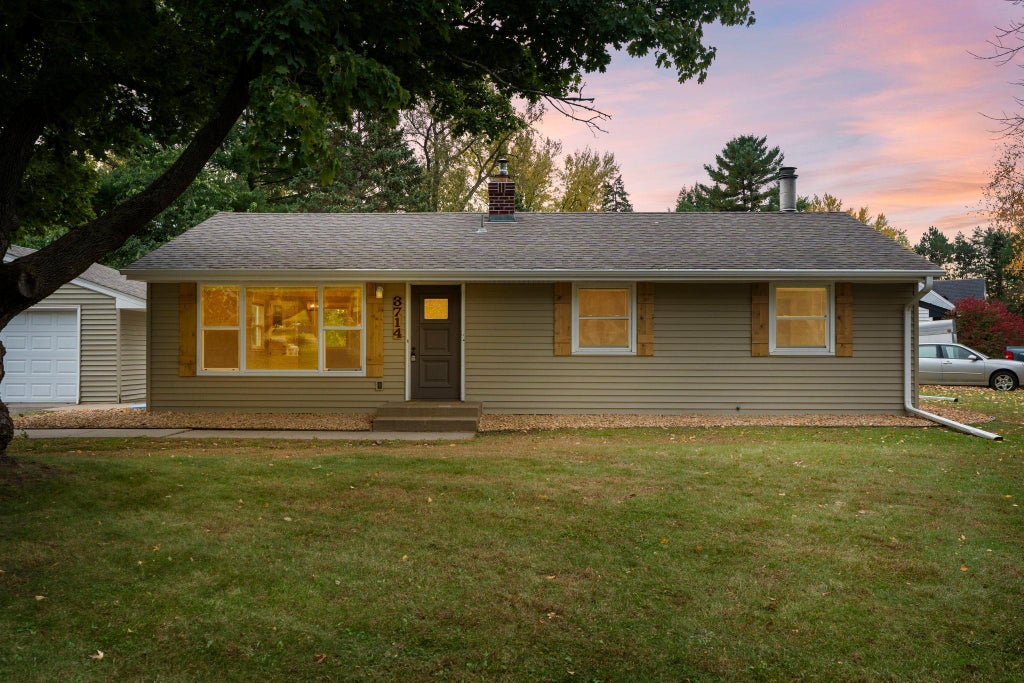 3714 Kenny Lane, White Bear Lake