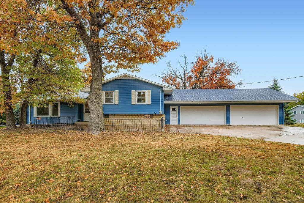 1611 Cloud Drive Ne, Blaine