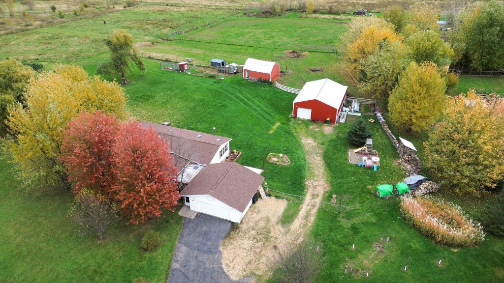 911 200th Street, Baldwin