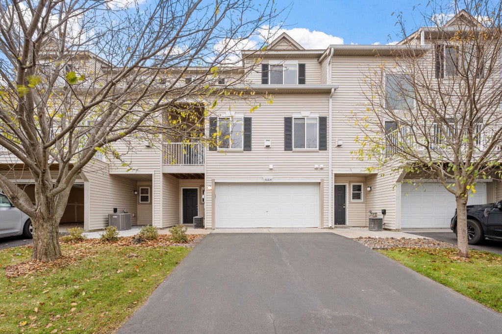 3664 Abercrombie Lane, Stillwater