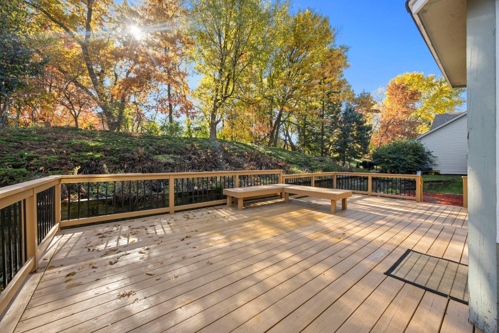 9780 170th Street W, Lakeville