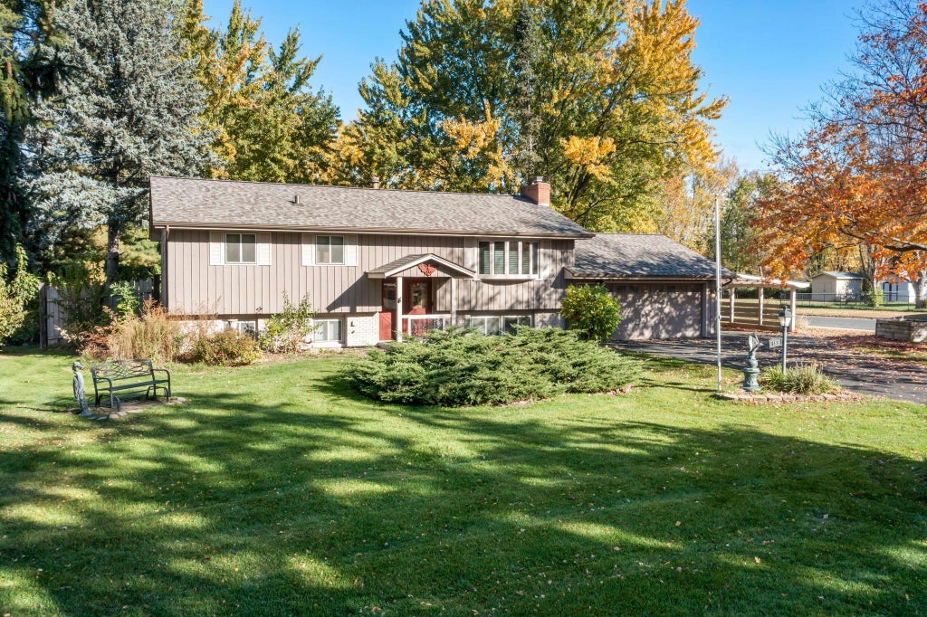 663 91st Avenue Ne, Blaine