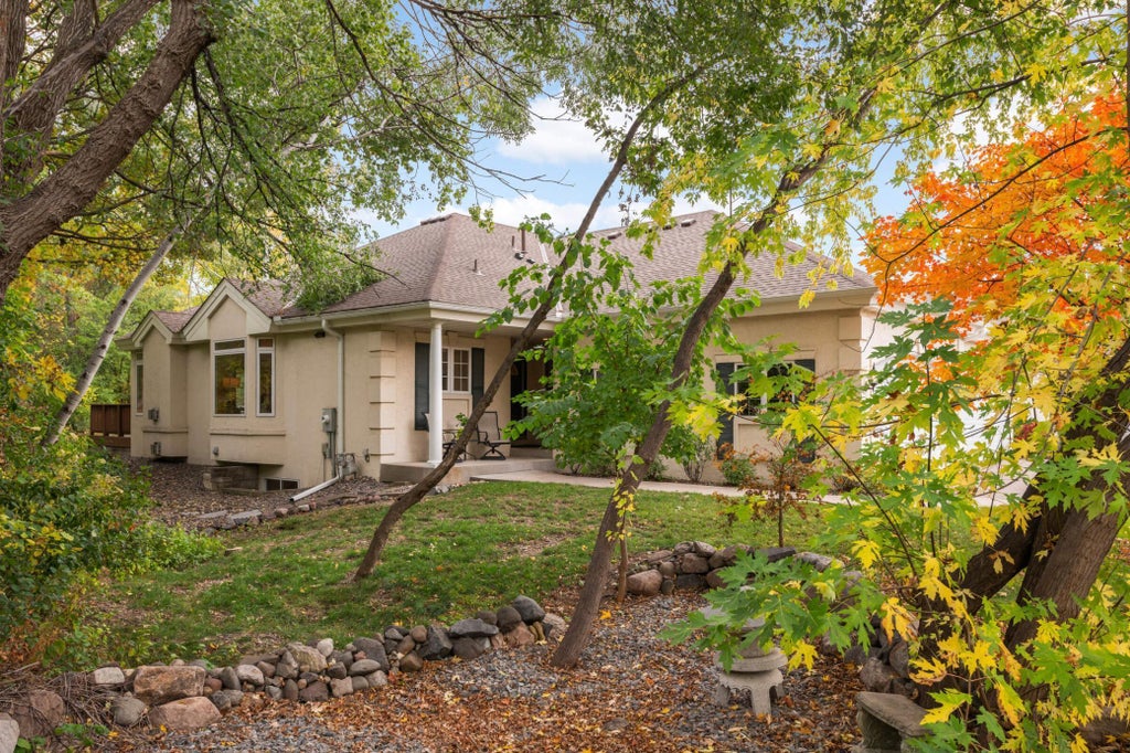 7914 Victoria Curve, Saint Louis Park