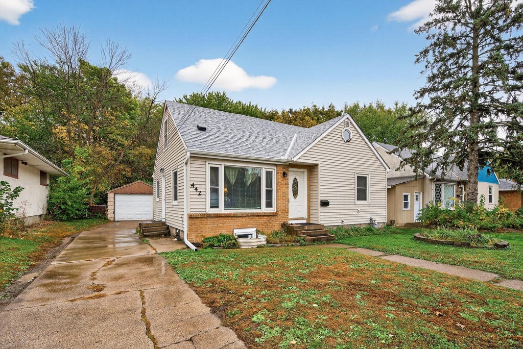 442 White Bear Avenue N, St Paul