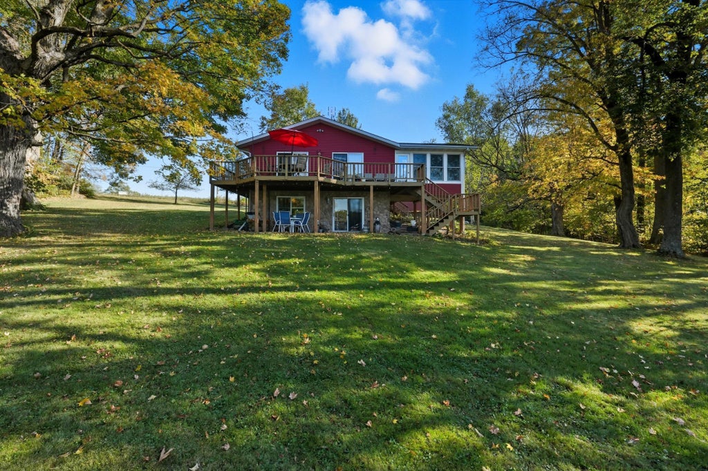 231 27 1/4 26 7/8 Avenue, Maple Plain Twp