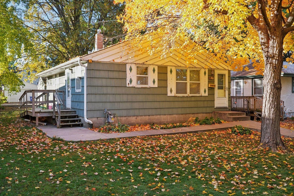 1844 Montana Avenue E, Saint Paul