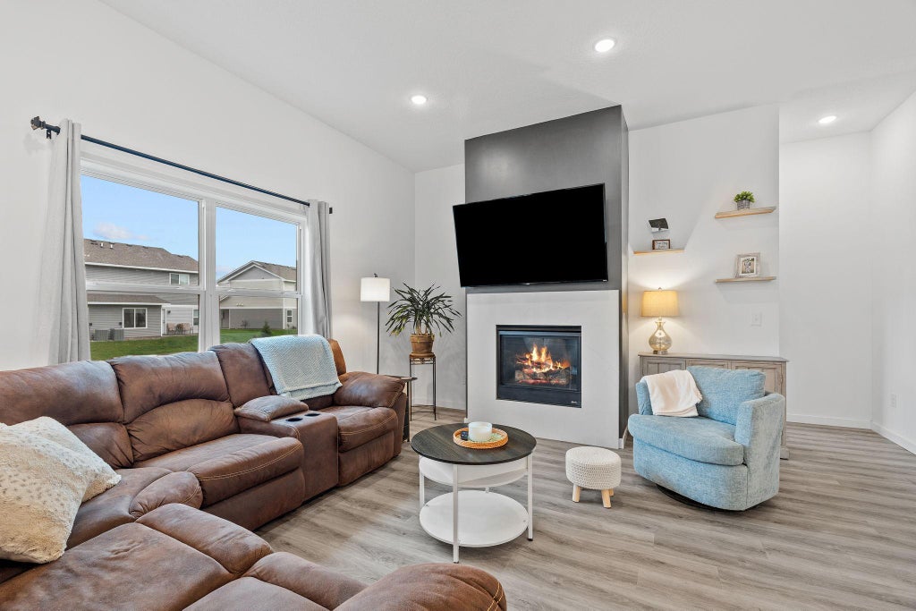 20209 Prairie Drive, Big Lake