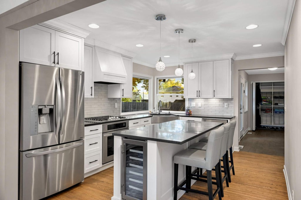 5017 Richmond Drive, Edina