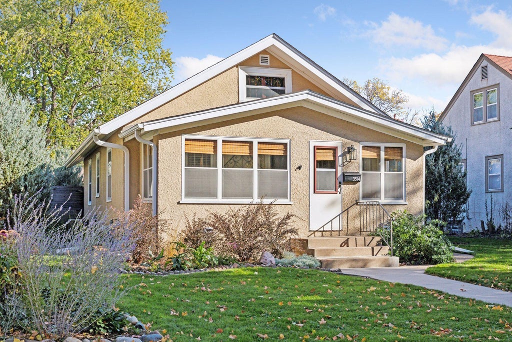 3514 Vincent Avenue N, Minneapolis